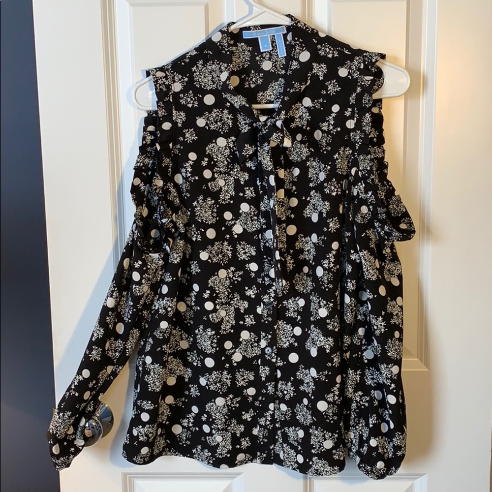 Draper James cut out sleeve blouse